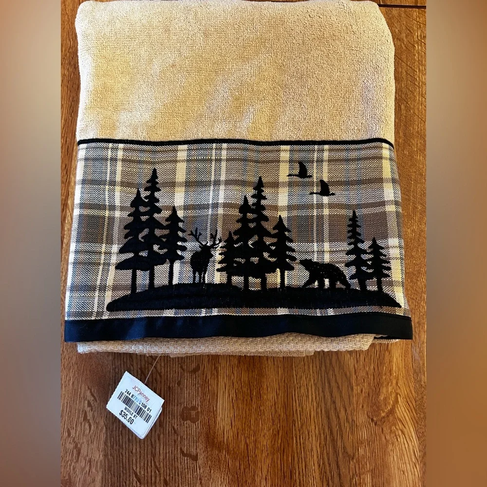 Avanti‎ Woodville Plaid Border Cotton Bath Towel Beige outdoor scene rare NWT